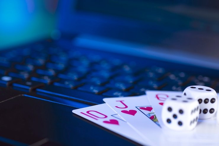 Antarmuka permainan slot shopeetoto dengan informasi RTP dan fitur bonus